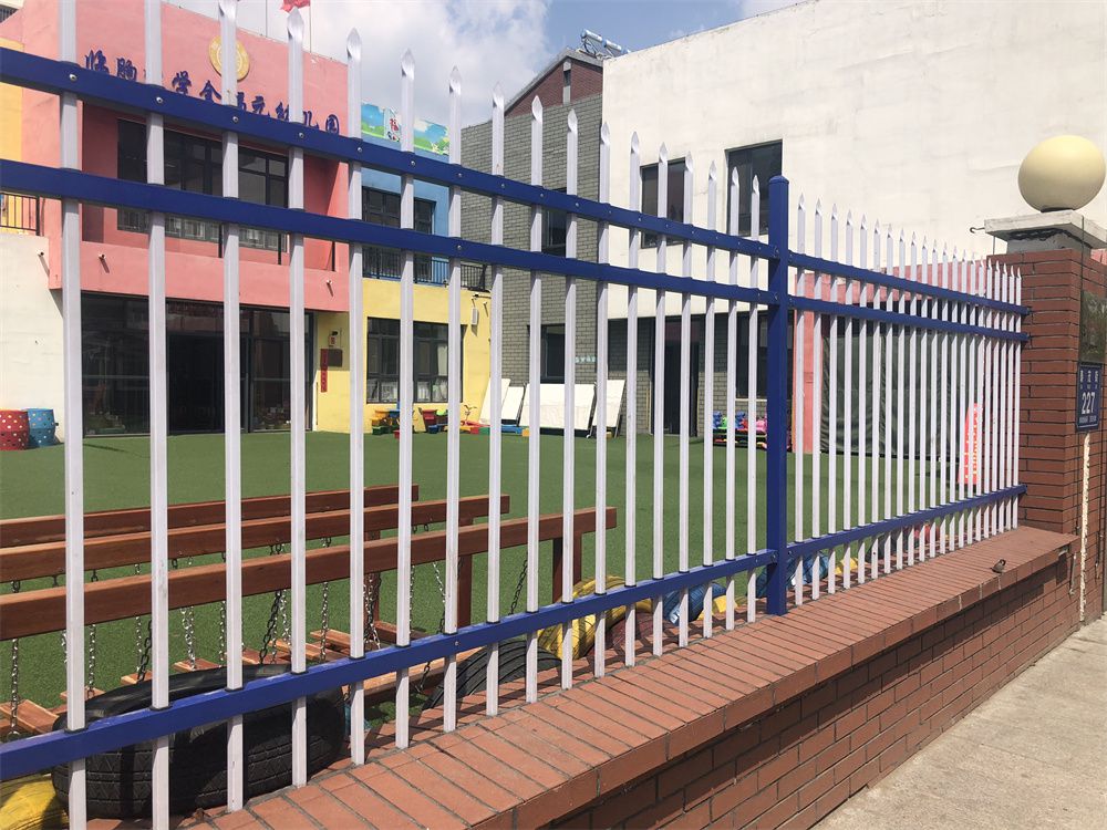 小區(qū)鋅鋼隔離柵廠家發(fā)展趨